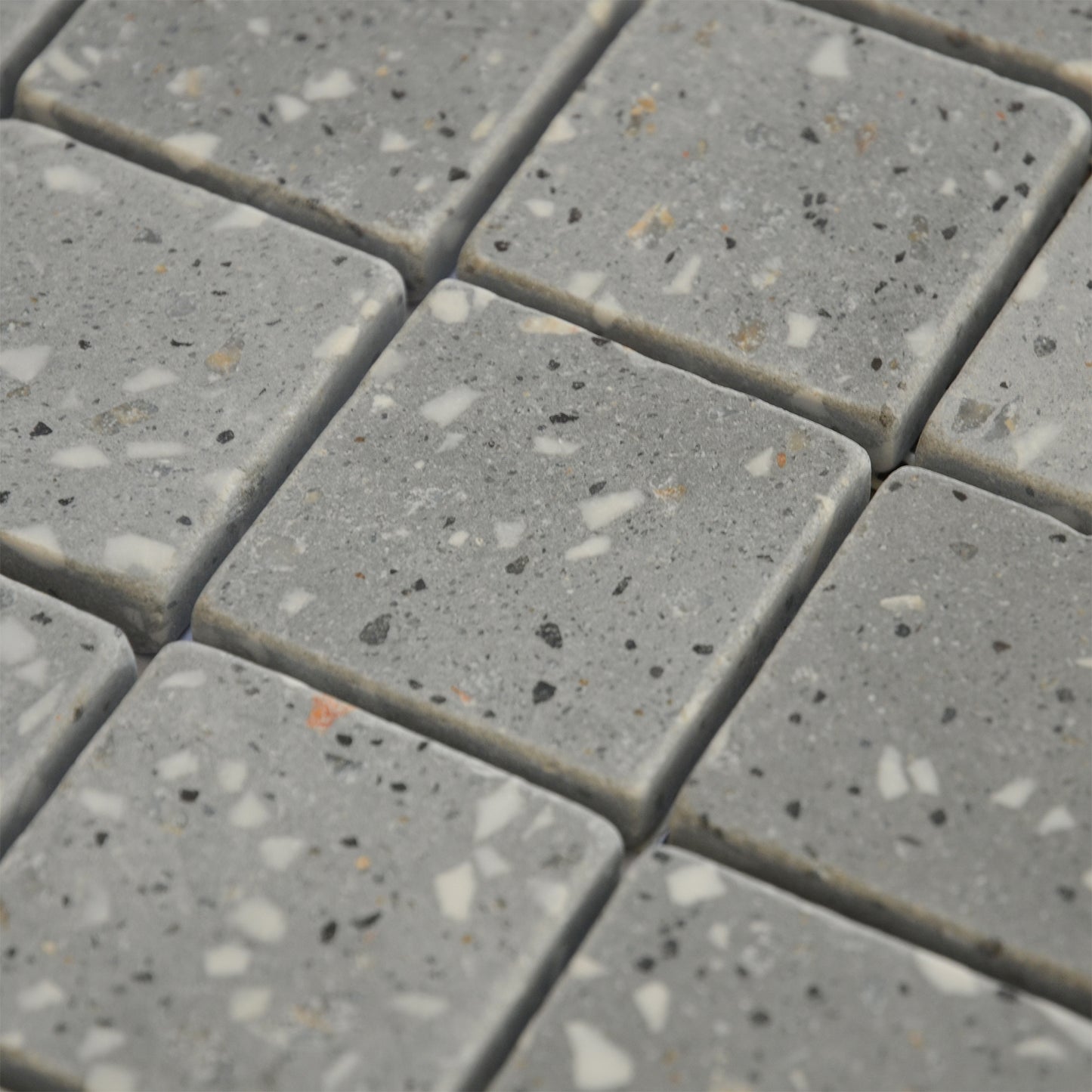 Mosaïque terrazzo dark grey