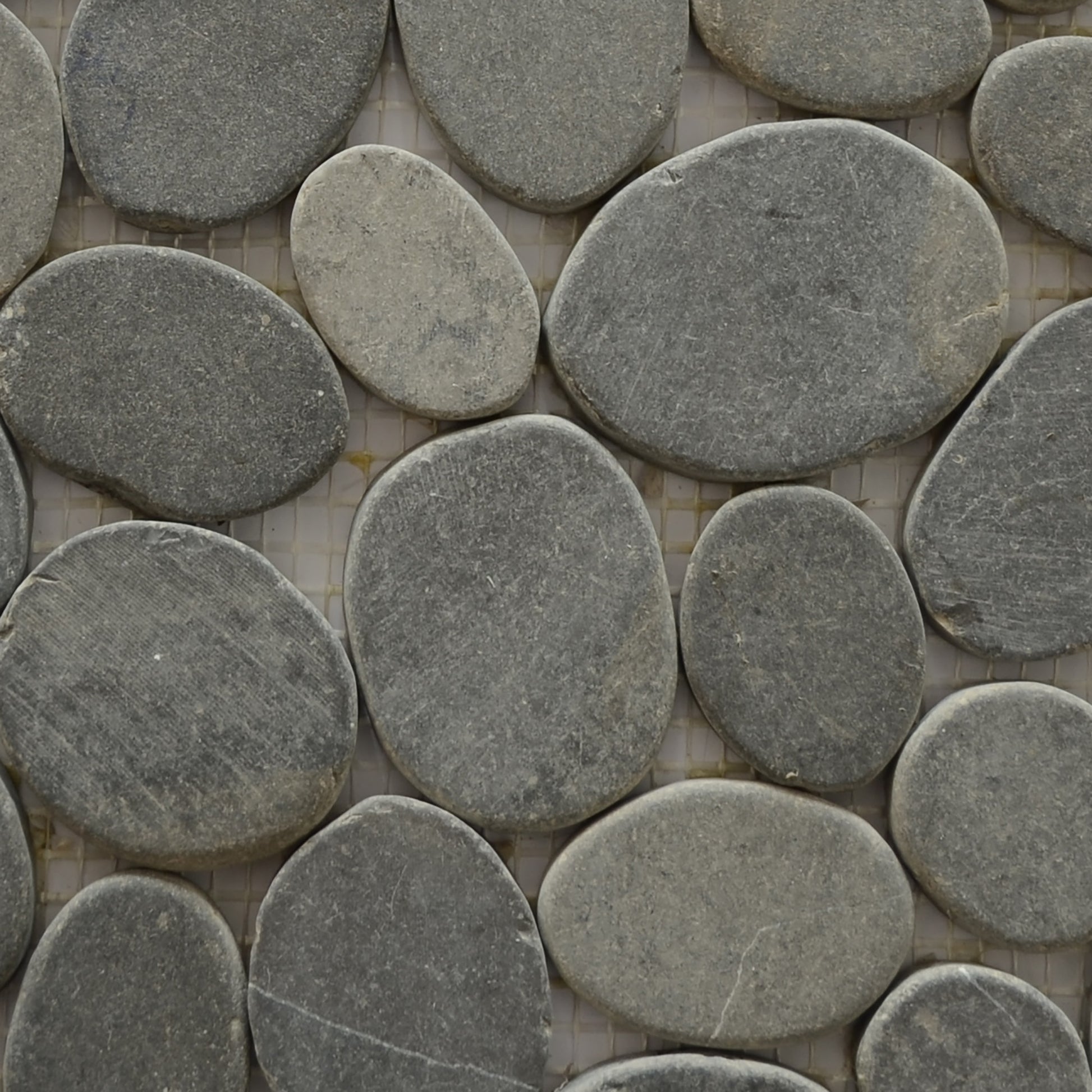 Mosaïque galet scie gris