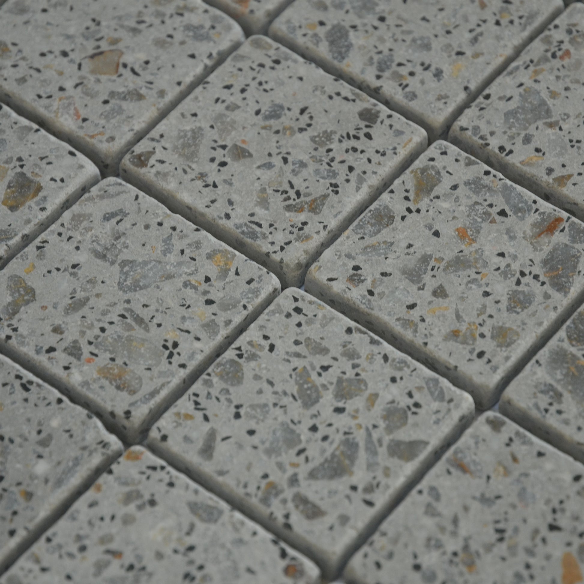 Mosaïque terrazzo light grey